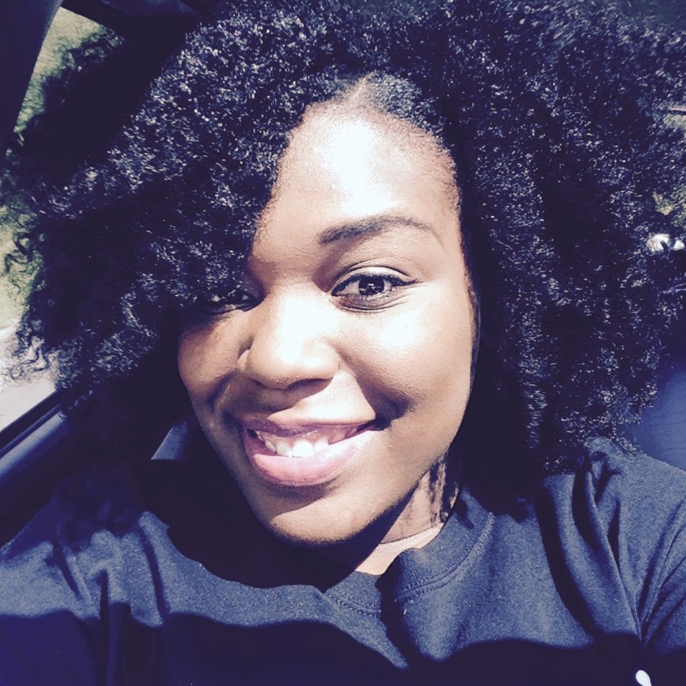 Meet your Posher, Dequisha